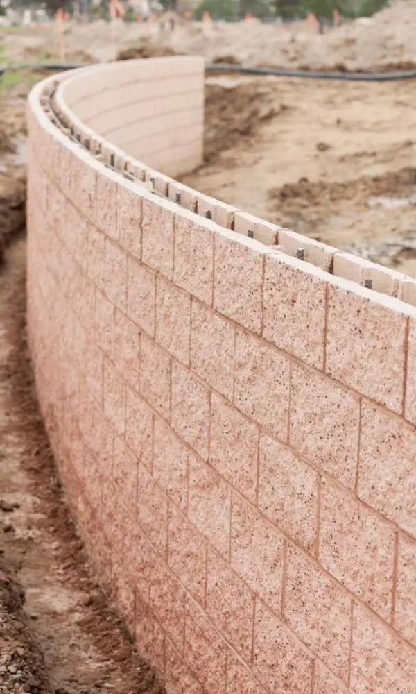 retaining wall contractor