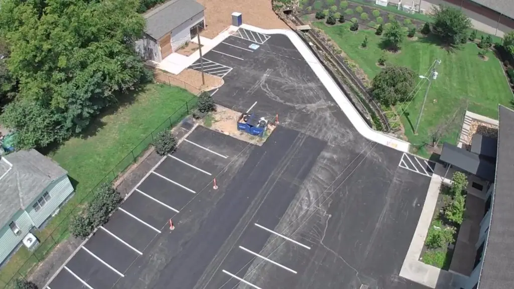 new driveway and asphalt parking lot in knoxville, TN