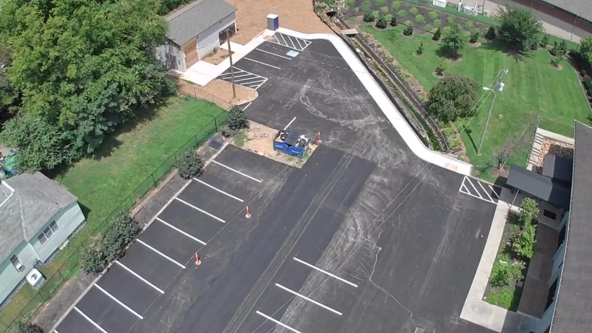 new driveway and asphalt parking lot in knoxville, TN
